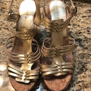 Wedges - Audrey Brooke